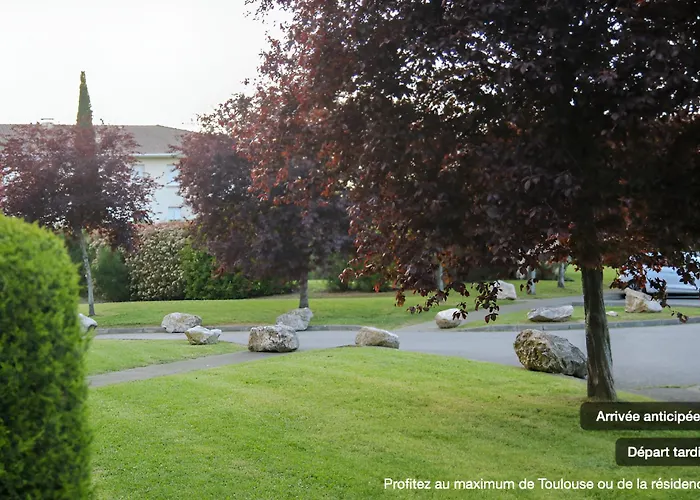 Redlounge - Avec Piscine Et Jardin