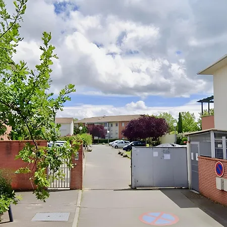 Redlounge - Avec Piscine Et Jardin *