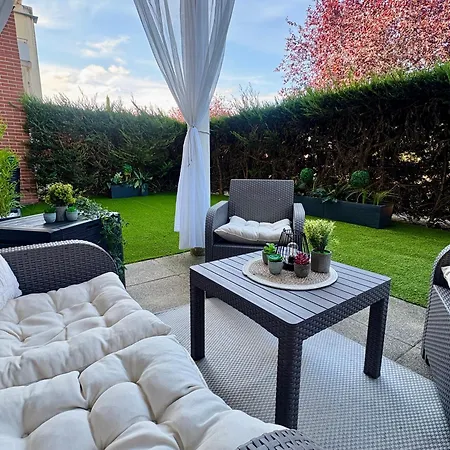 Lägenhet Redlounge - Avec Piscine Et Jardin *